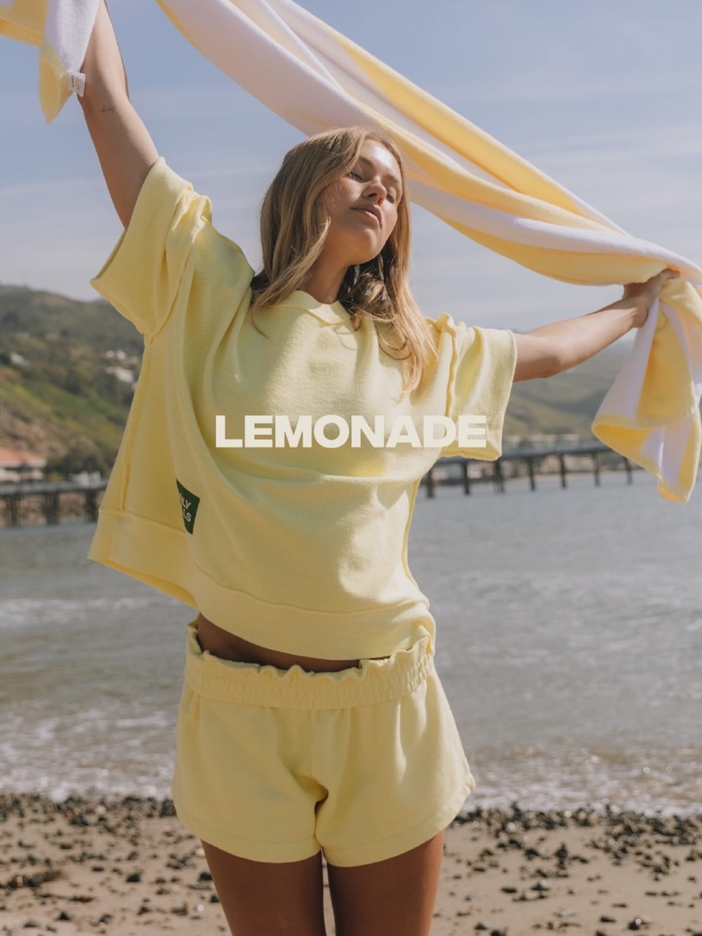 DAILY DRILLS cropped sleeve top + super short set - Lemonade